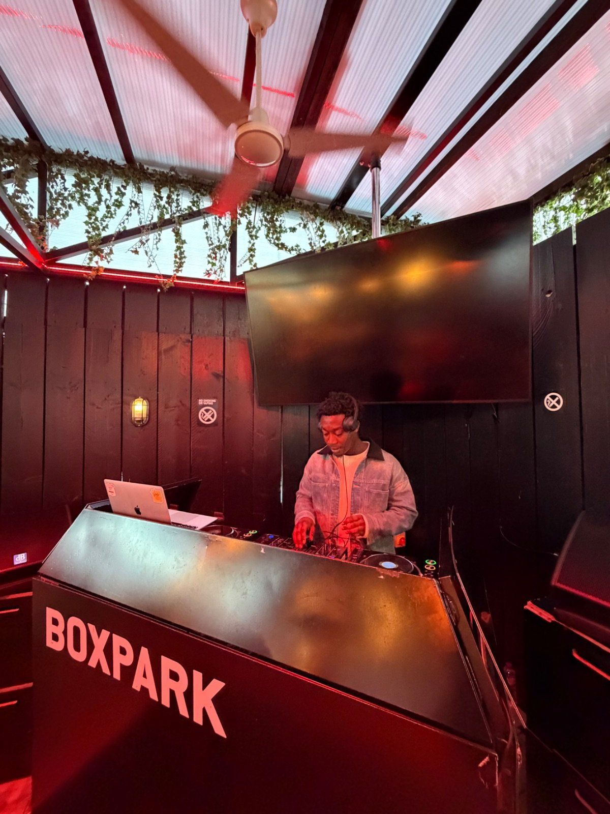 akad.wav event 1