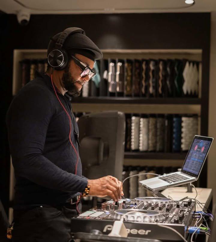 DJ MONIZ